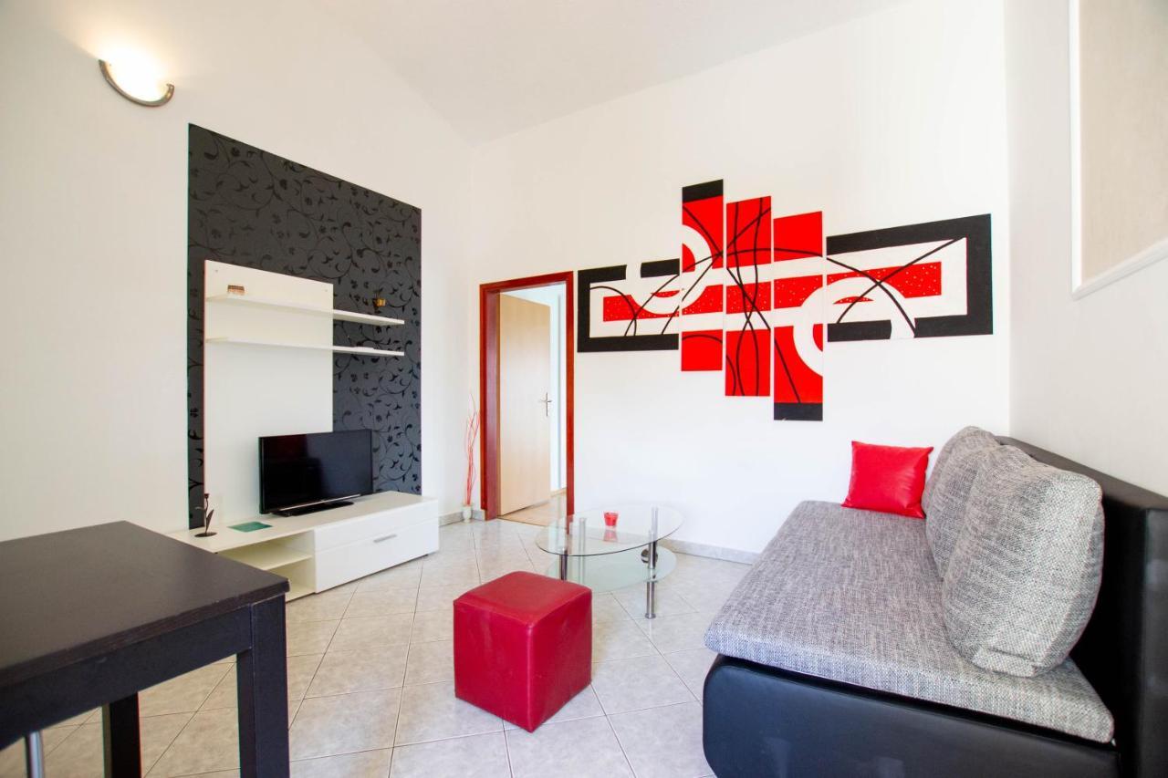 PUY Cozy Apartment With Breakfast On Request 1 מראה חיצוני תמונה