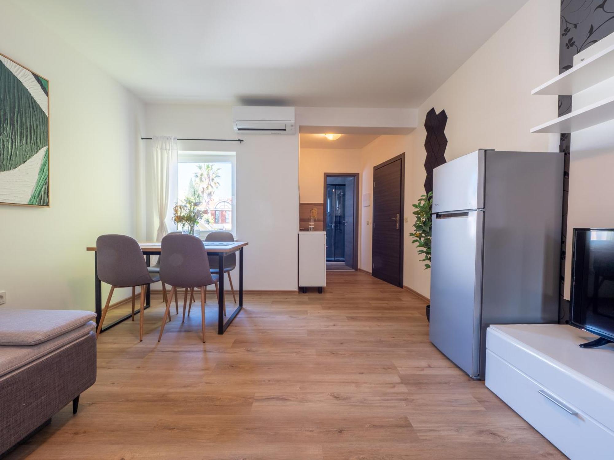 PUY Cozy Apartment With Breakfast On Request 1 מראה חיצוני תמונה