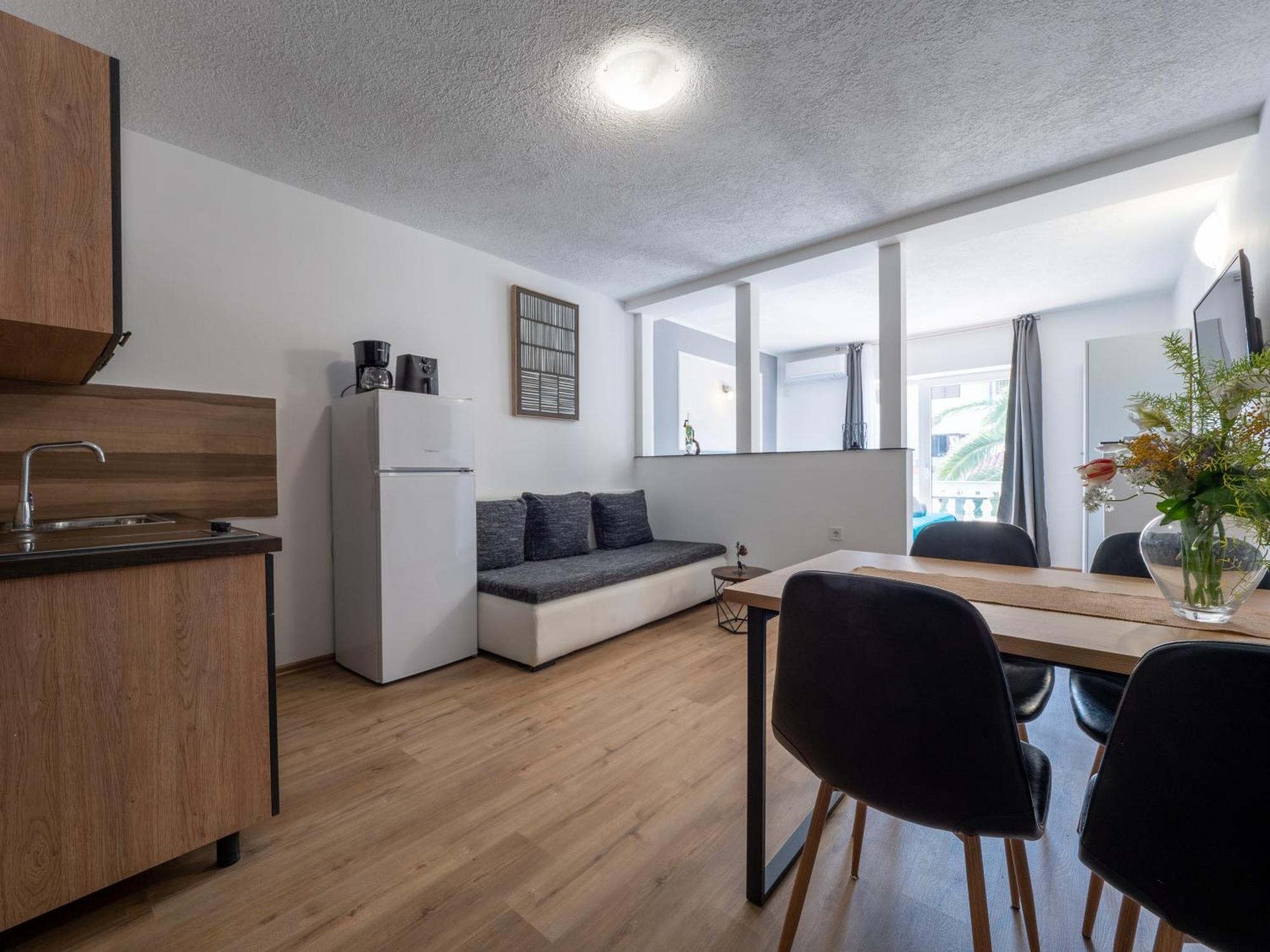 PUY Cozy Apartment With Breakfast On Request 1 מראה חיצוני תמונה