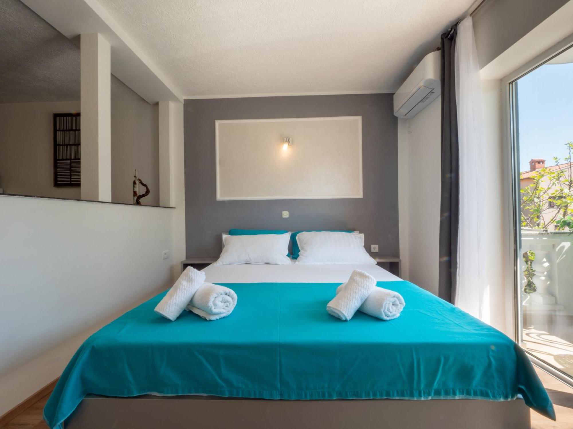 PUY Cozy Apartment With Breakfast On Request 1 מראה חיצוני תמונה