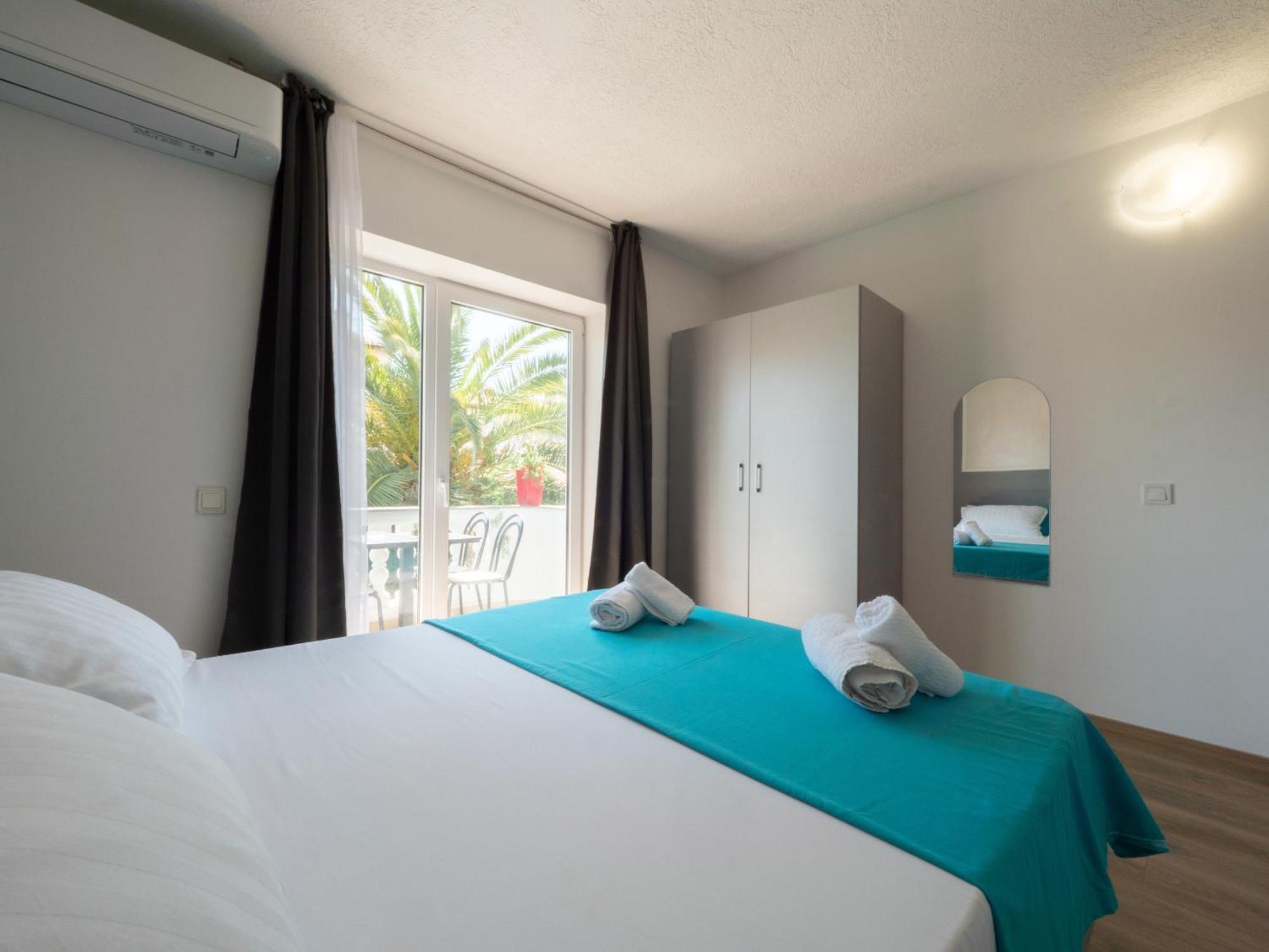 PUY Cozy Apartment With Breakfast On Request 1 מראה חיצוני תמונה