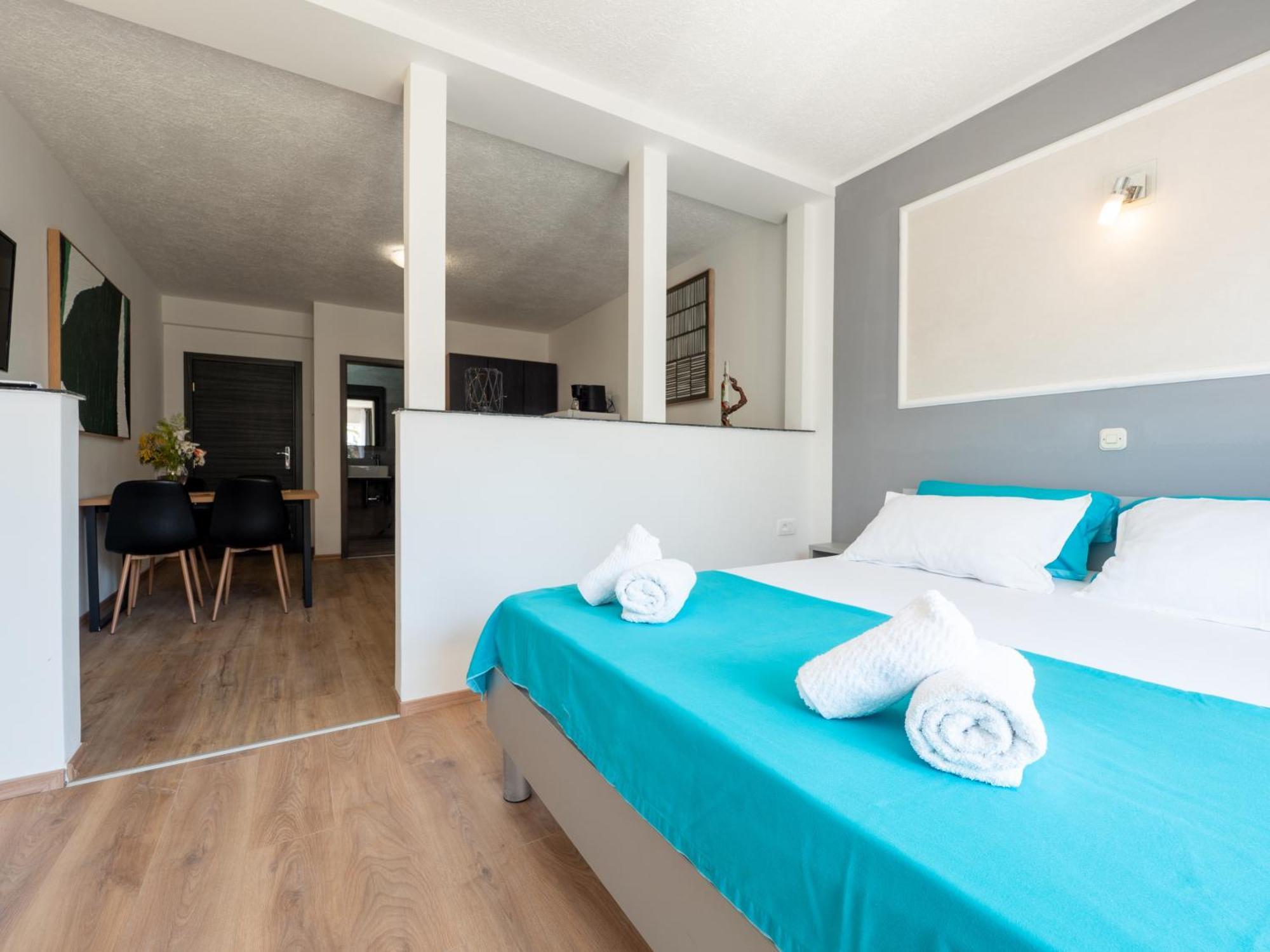 PUY Cozy Apartment With Breakfast On Request 1 מראה חיצוני תמונה