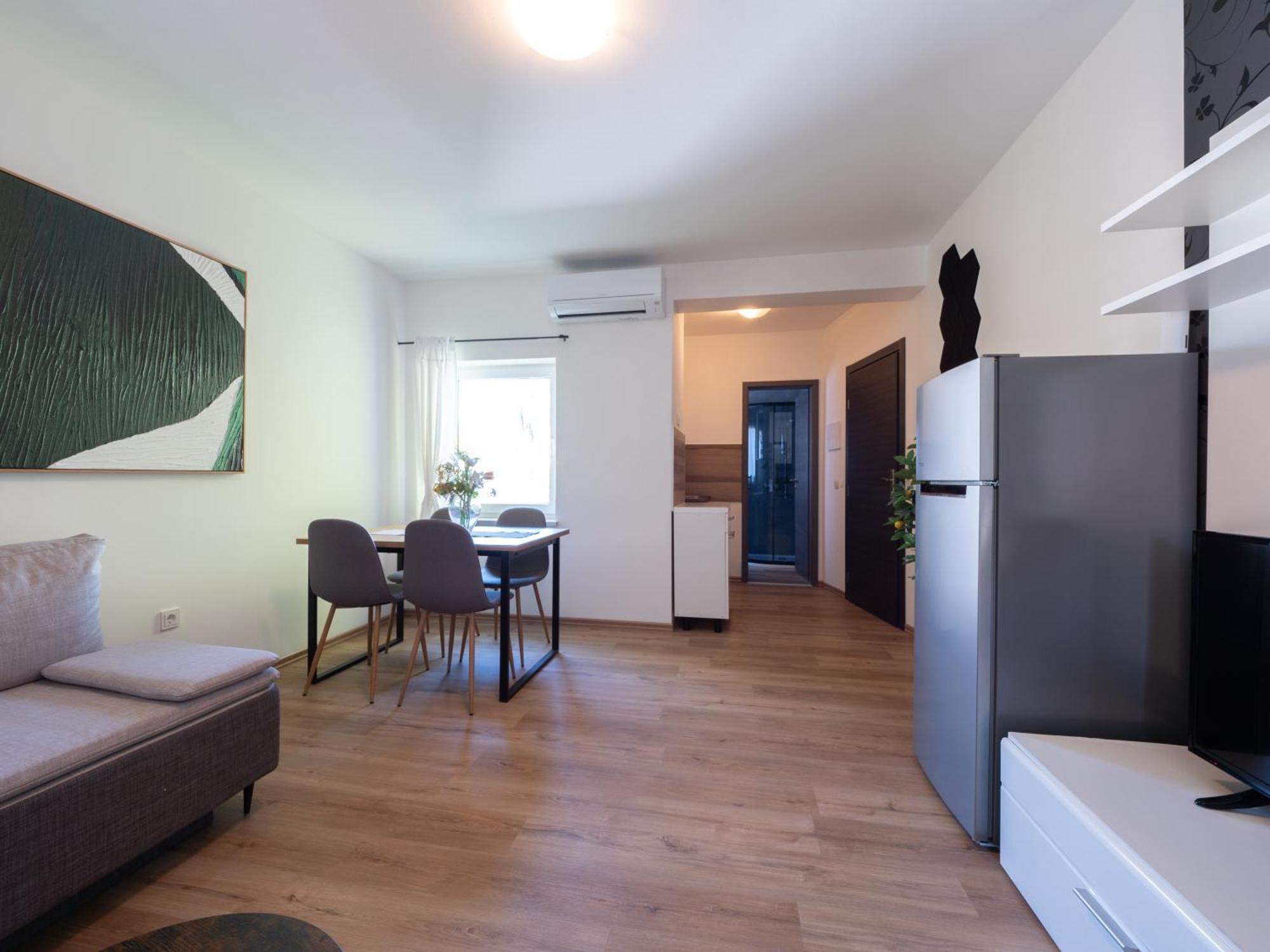 PUY Cozy Apartment With Breakfast On Request 1 מראה חיצוני תמונה